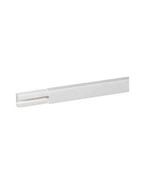 MOULURE 40X20 BLANC SANS CLOISON LEGRAND 030027